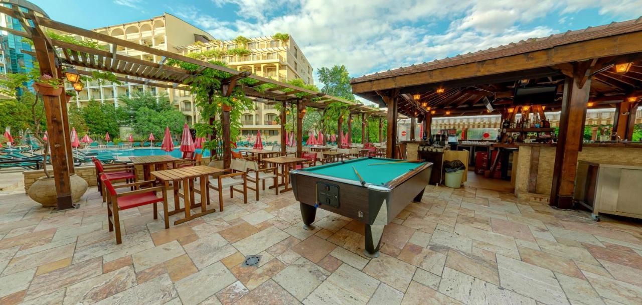 Mena Palace Hotel Slăntjev Brjag Exteriör bild