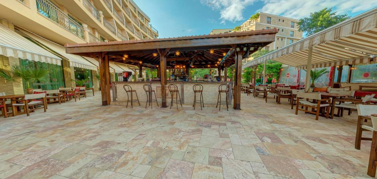 Mena Palace Hotel Slăntjev Brjag Exteriör bild