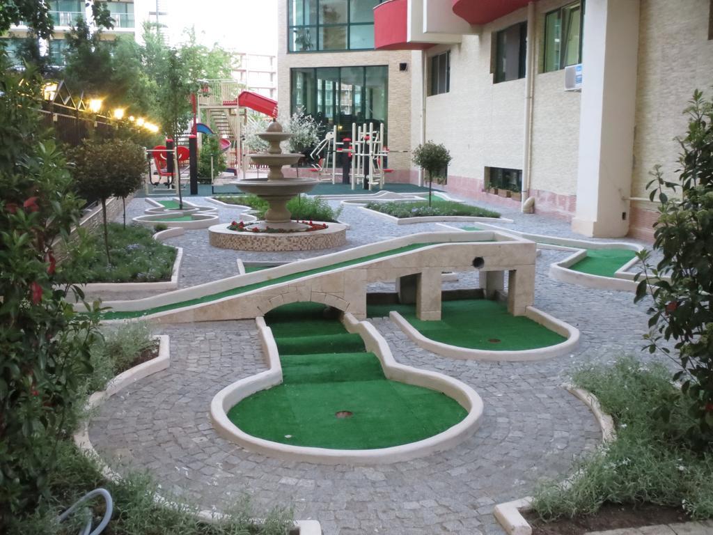 Mena Palace Hotel Slăntjev Brjag Exteriör bild