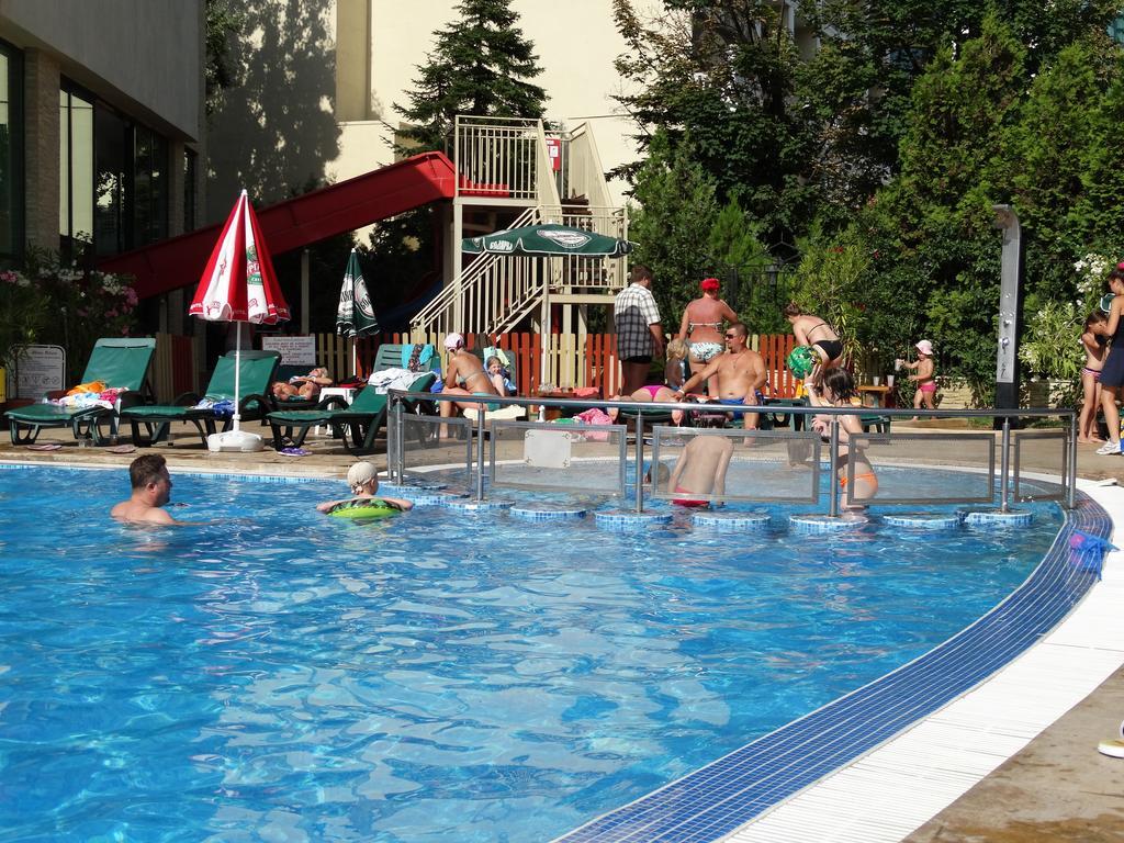 Mena Palace Hotel Slăntjev Brjag Exteriör bild