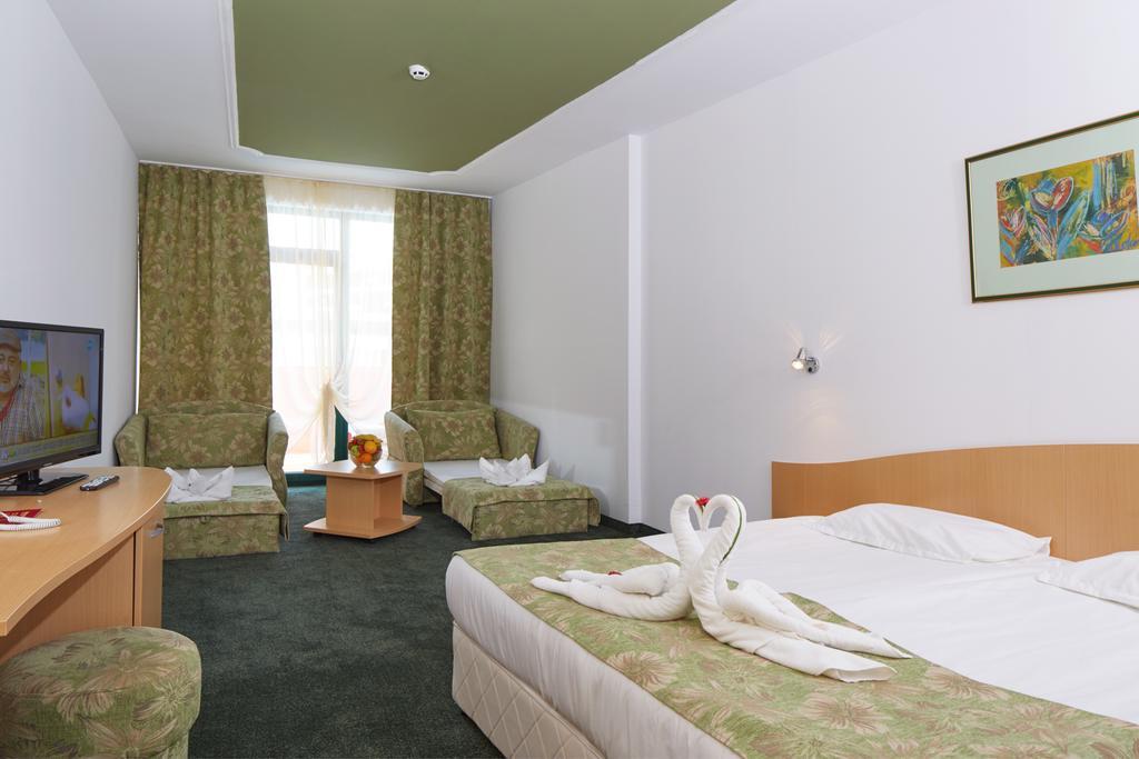 Mena Palace Hotel Slăntjev Brjag Exteriör bild