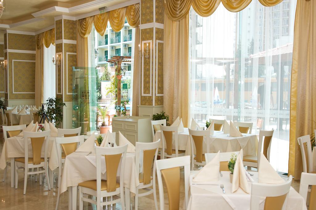 Mena Palace Hotel Slăntjev Brjag Exteriör bild